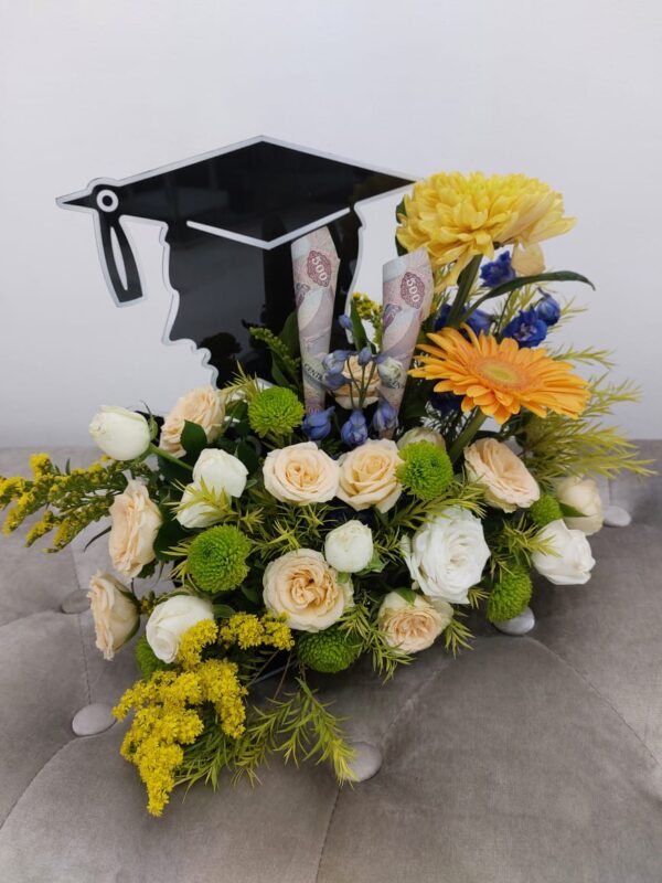 Flower Arrangement  With Graduation  Stand